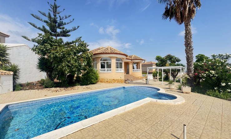 Sale - Villa - San Miguel de Salinas