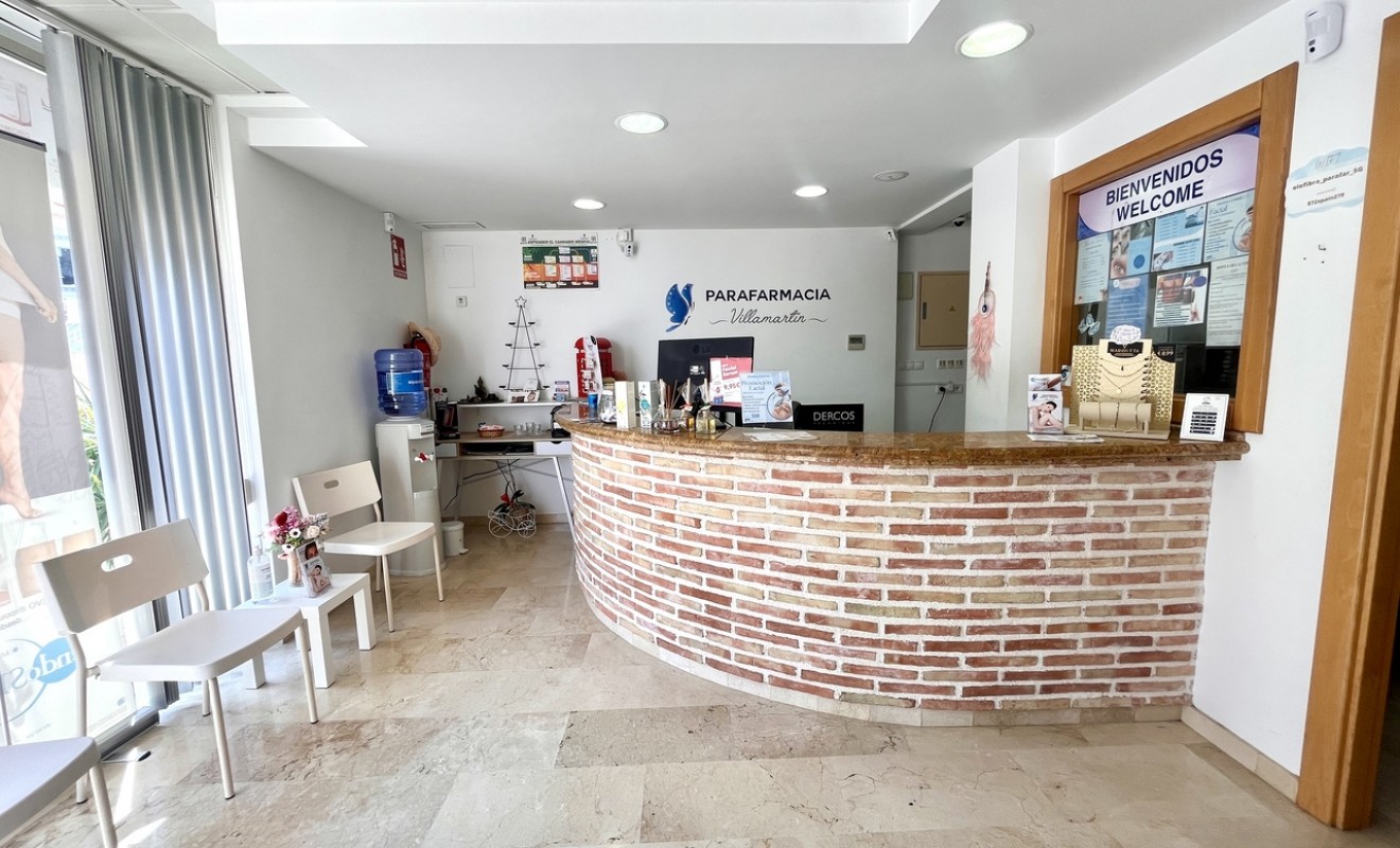 Revente - Commercial - Villamartín