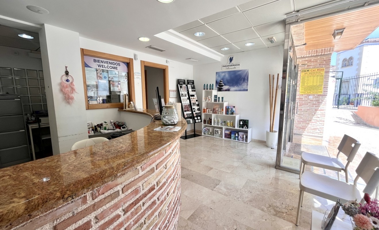 Revente - Commercial - Villamartín