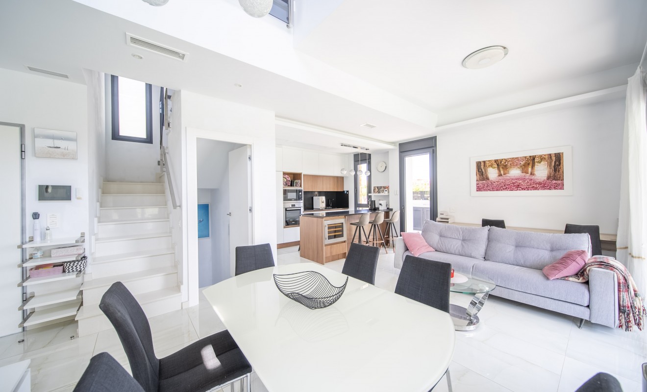 Sale - Villa - Orihuela Costa - Lomas de Cabo Roig