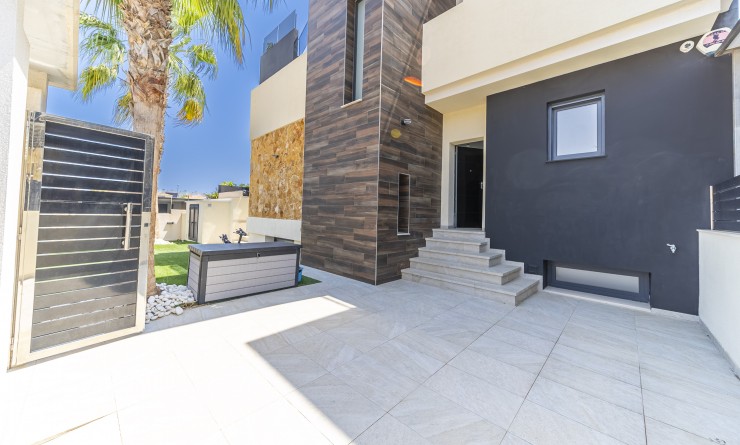 Sale - Villa - Orihuela Costa - Lomas de Cabo Roig