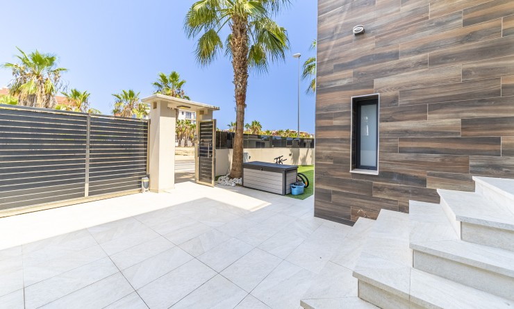 Sale - Villa - Orihuela Costa - Lomas de Cabo Roig