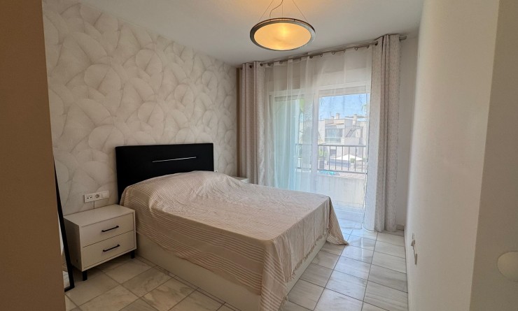 Wederverkoop - semi_detached_house - Torrevieja - Costa Blanca Sur