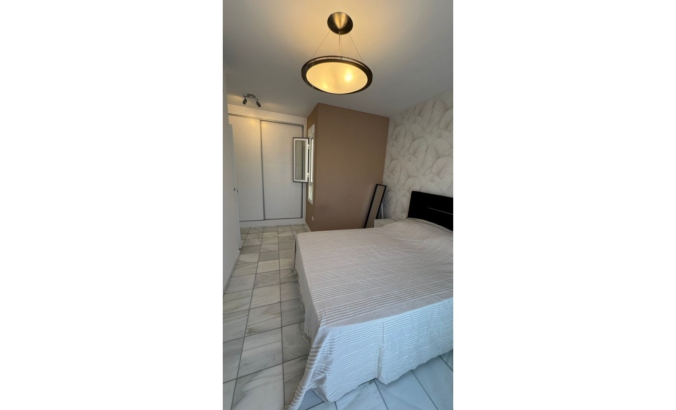 Wederverkoop - semi_detached_house - Torrevieja - Costa Blanca Sur