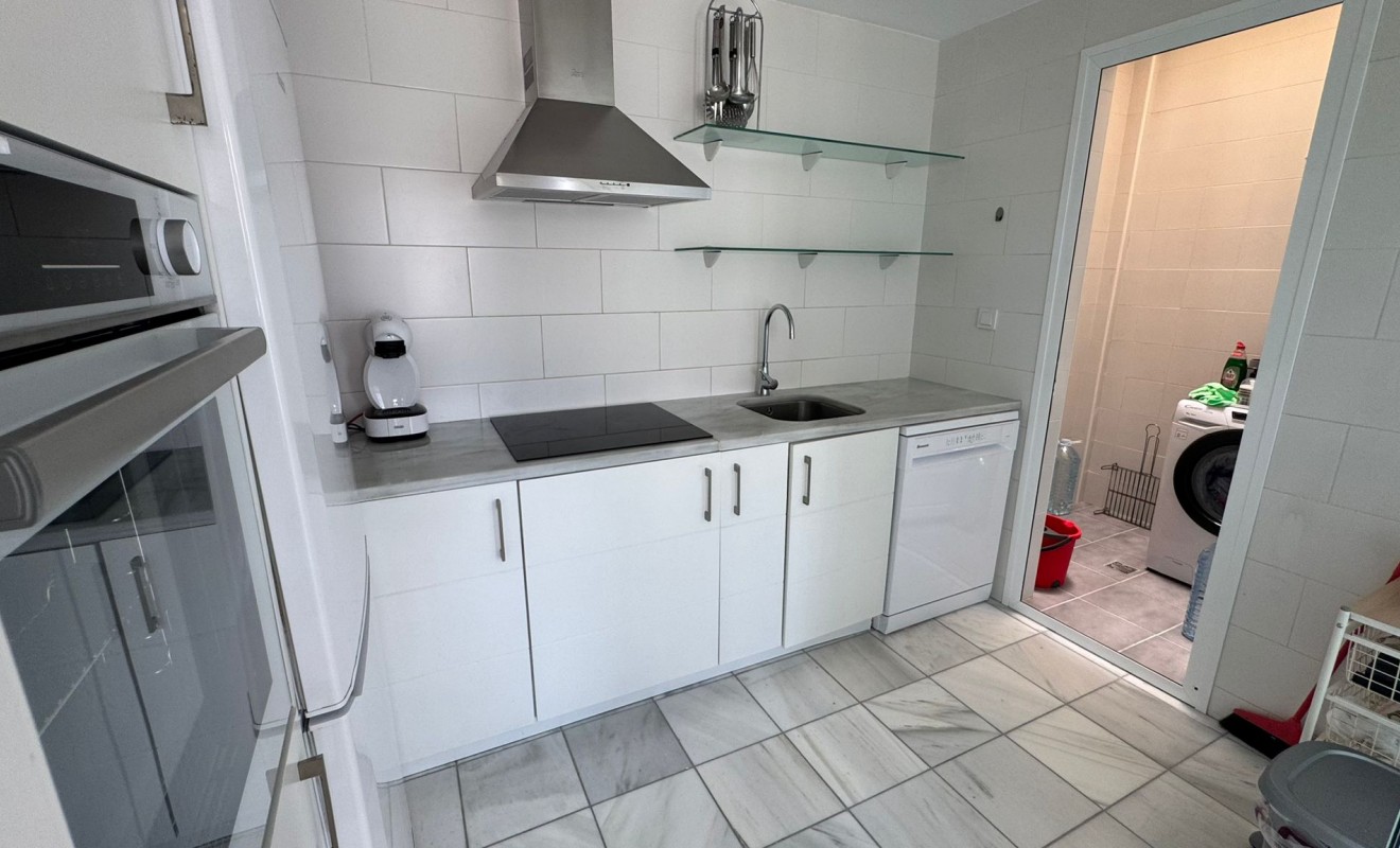 Wederverkoop - semi_detached_house - Torrevieja - Costa Blanca Sur