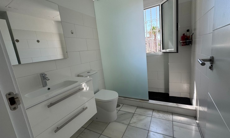 Wederverkoop - semi_detached_house - Torrevieja - Costa Blanca Sur