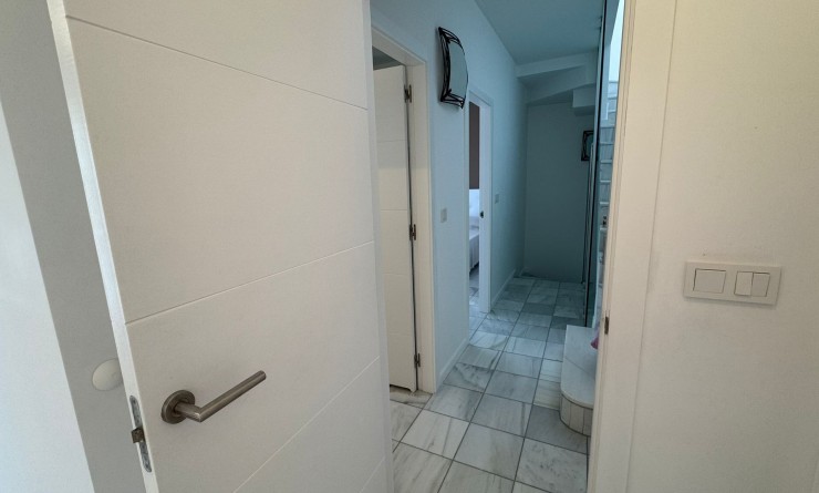 Wederverkoop - semi_detached_house - Torrevieja - Costa Blanca Sur