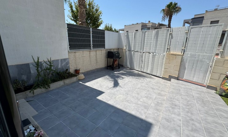 Wederverkoop - semi_detached_house - Torrevieja - Costa Blanca Sur