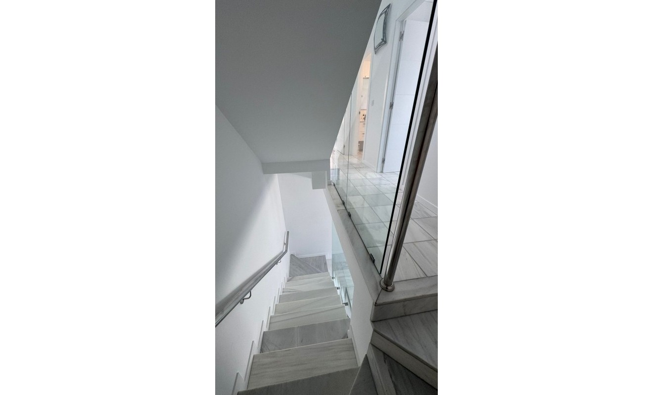 Wederverkoop - semi_detached_house - Torrevieja - Costa Blanca Sur