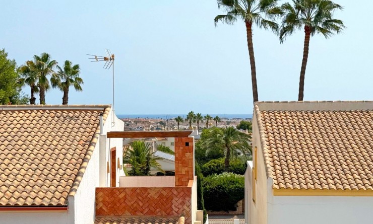 Wederverkoop - Detached villa - Orihuela Costa - Villamartín