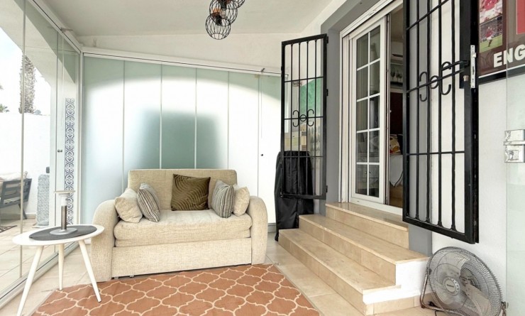 Wederverkoop - Detached villa - Orihuela Costa - Villamartín