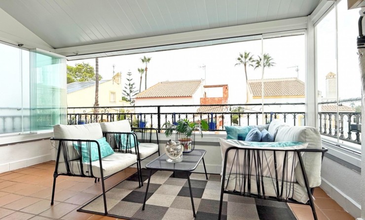 Wederverkoop - Detached villa - Orihuela Costa - Villamartín