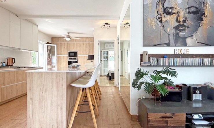 Wederverkoop - Detached villa - Orihuela Costa - Villamartín