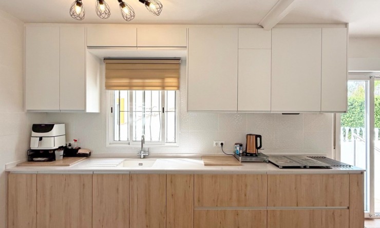 Wederverkoop - Detached villa - Orihuela Costa - Villamartín