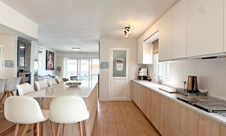 Wederverkoop - Detached villa - Orihuela Costa - Villamartín