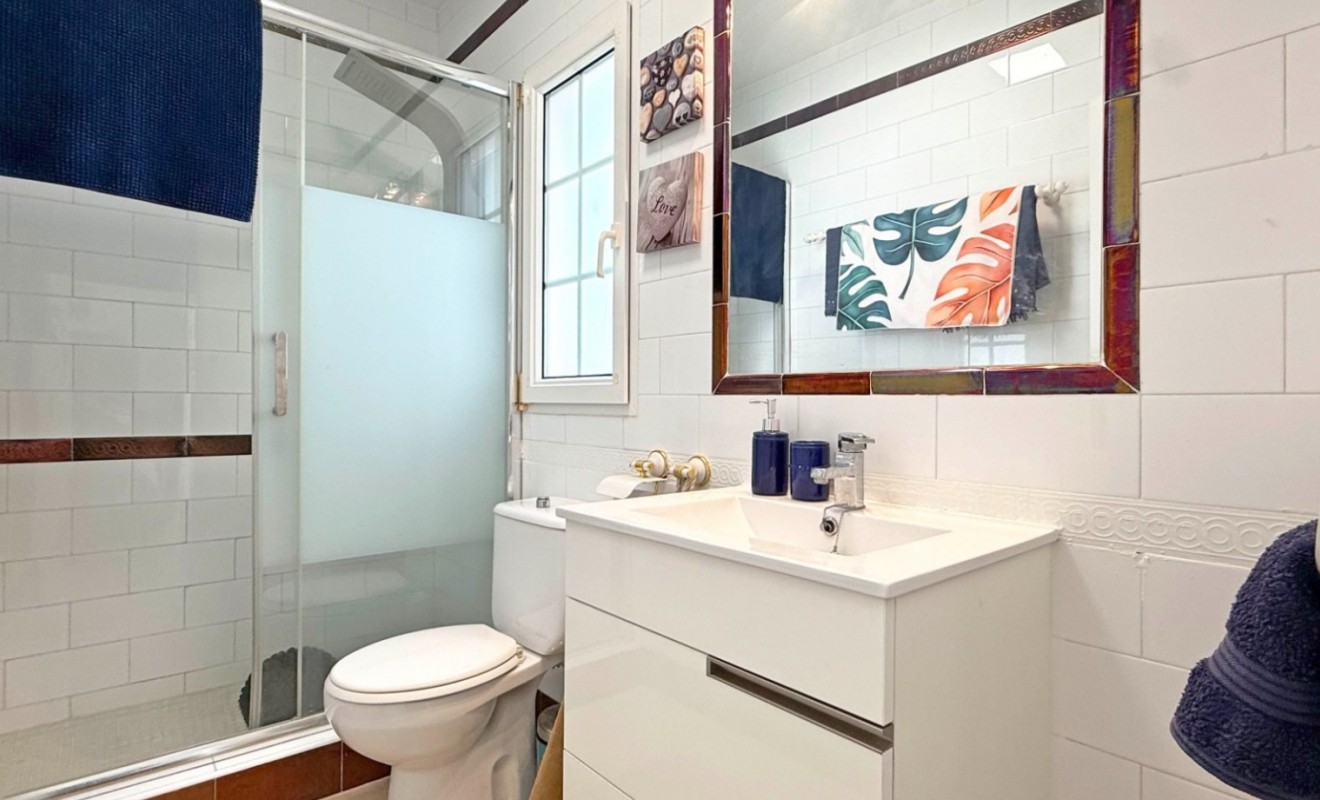 Wederverkoop - Detached villa - Orihuela Costa - Villamartín