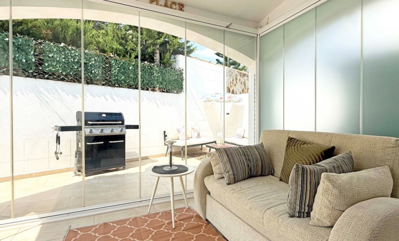 Wederverkoop - Detached villa - Orihuela Costa - Villamartín