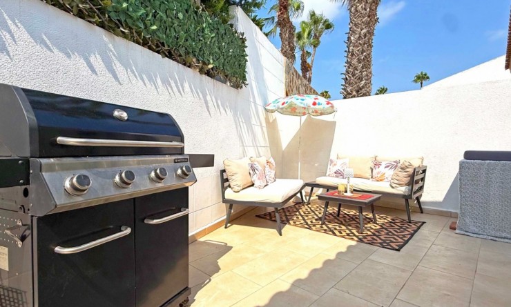 Wederverkoop - Detached villa - Orihuela Costa - Villamartín