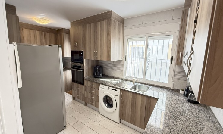 Wederverkoop - House - Orihuela Costa - La Zenia