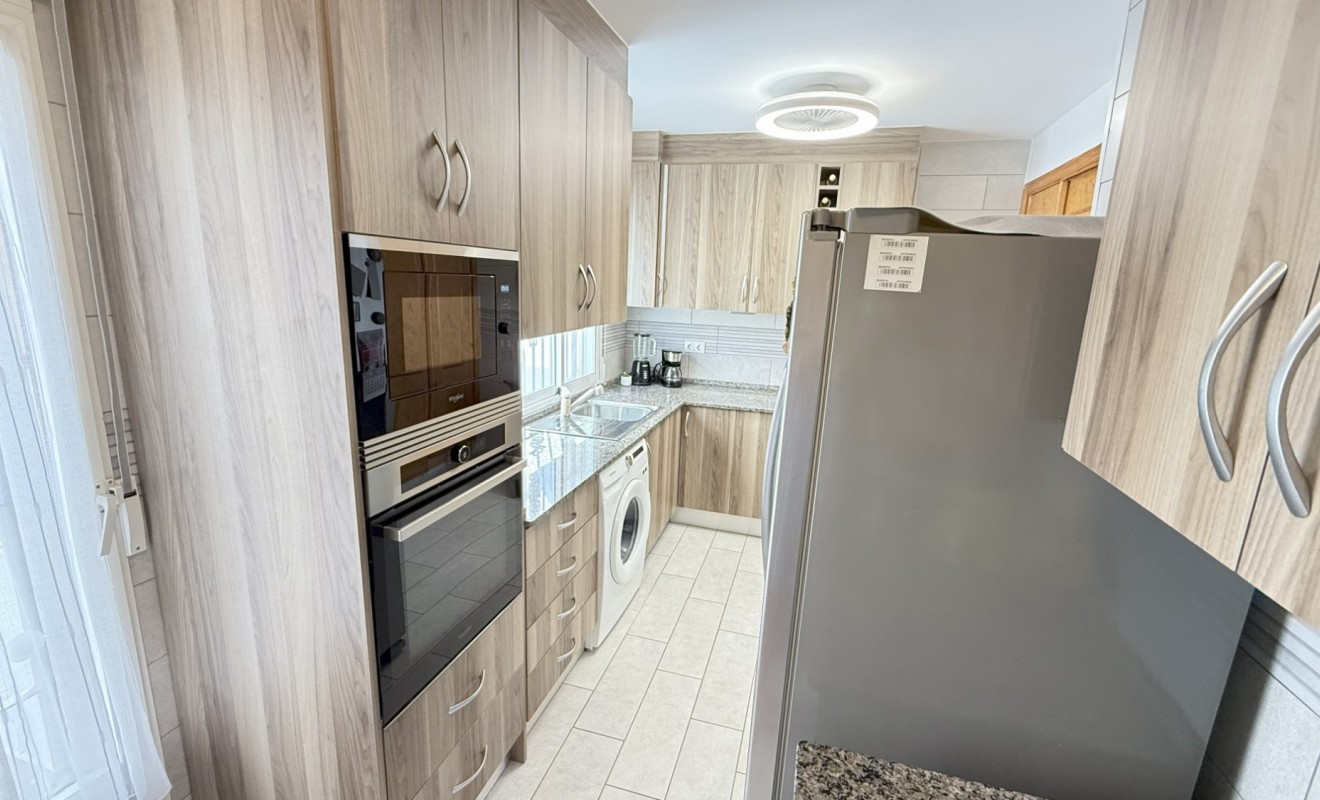 Wederverkoop - House - Orihuela Costa - La Zenia