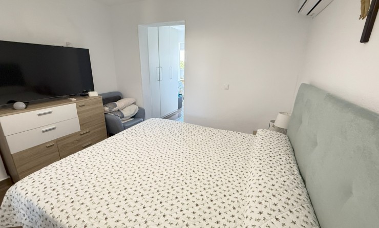 Wederverkoop - House - Orihuela Costa - La Zenia