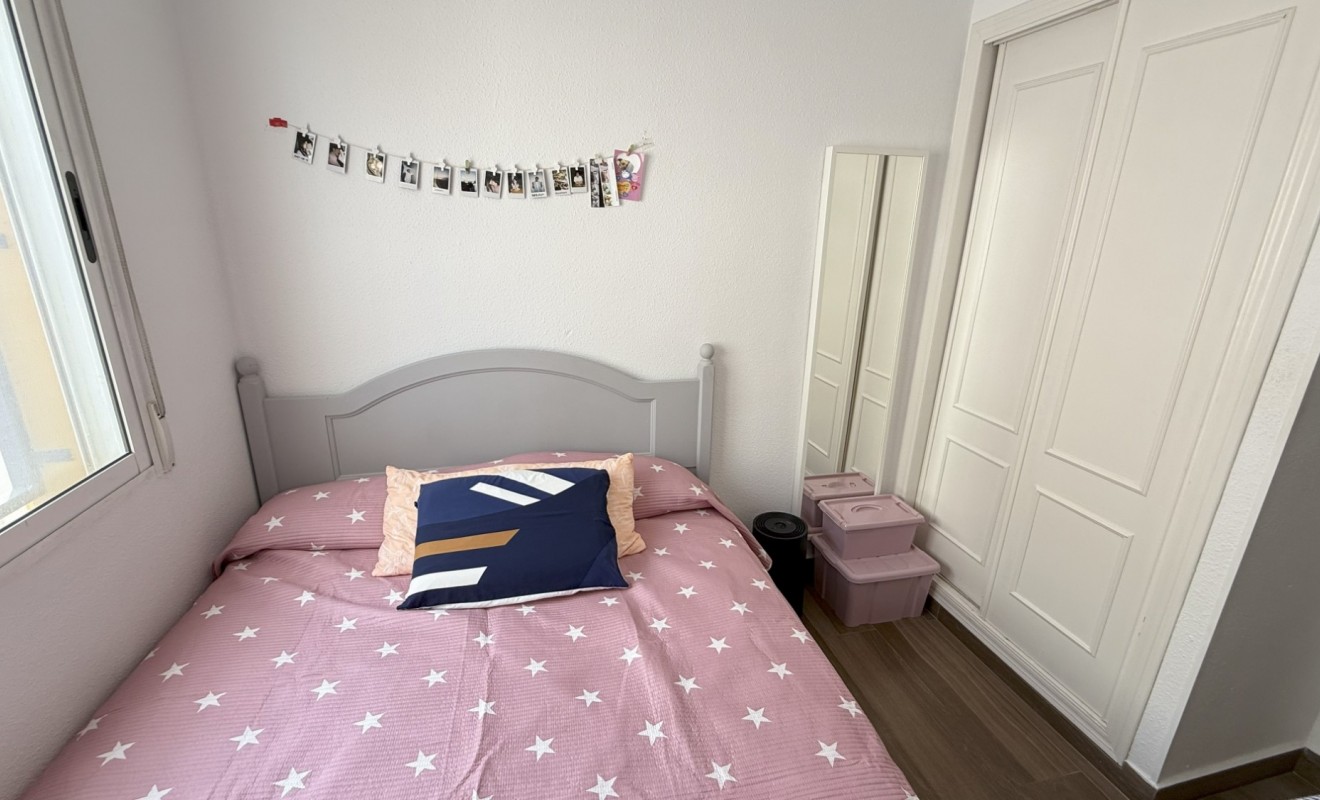 Wederverkoop - House - Orihuela Costa - La Zenia