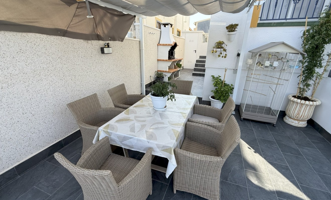 Wederverkoop - House - Orihuela Costa - La Zenia