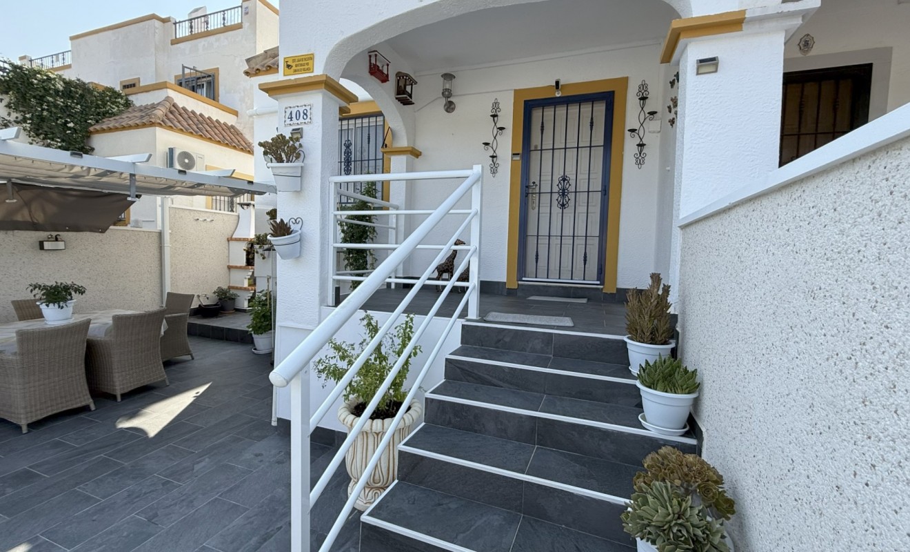 Wederverkoop - House - Orihuela Costa - La Zenia