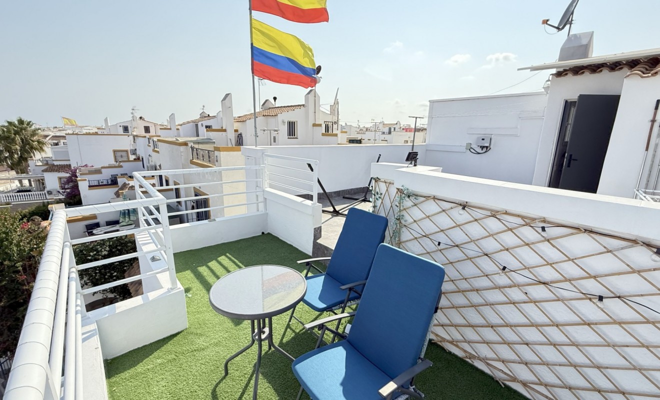 Wederverkoop - House - Orihuela Costa - La Zenia