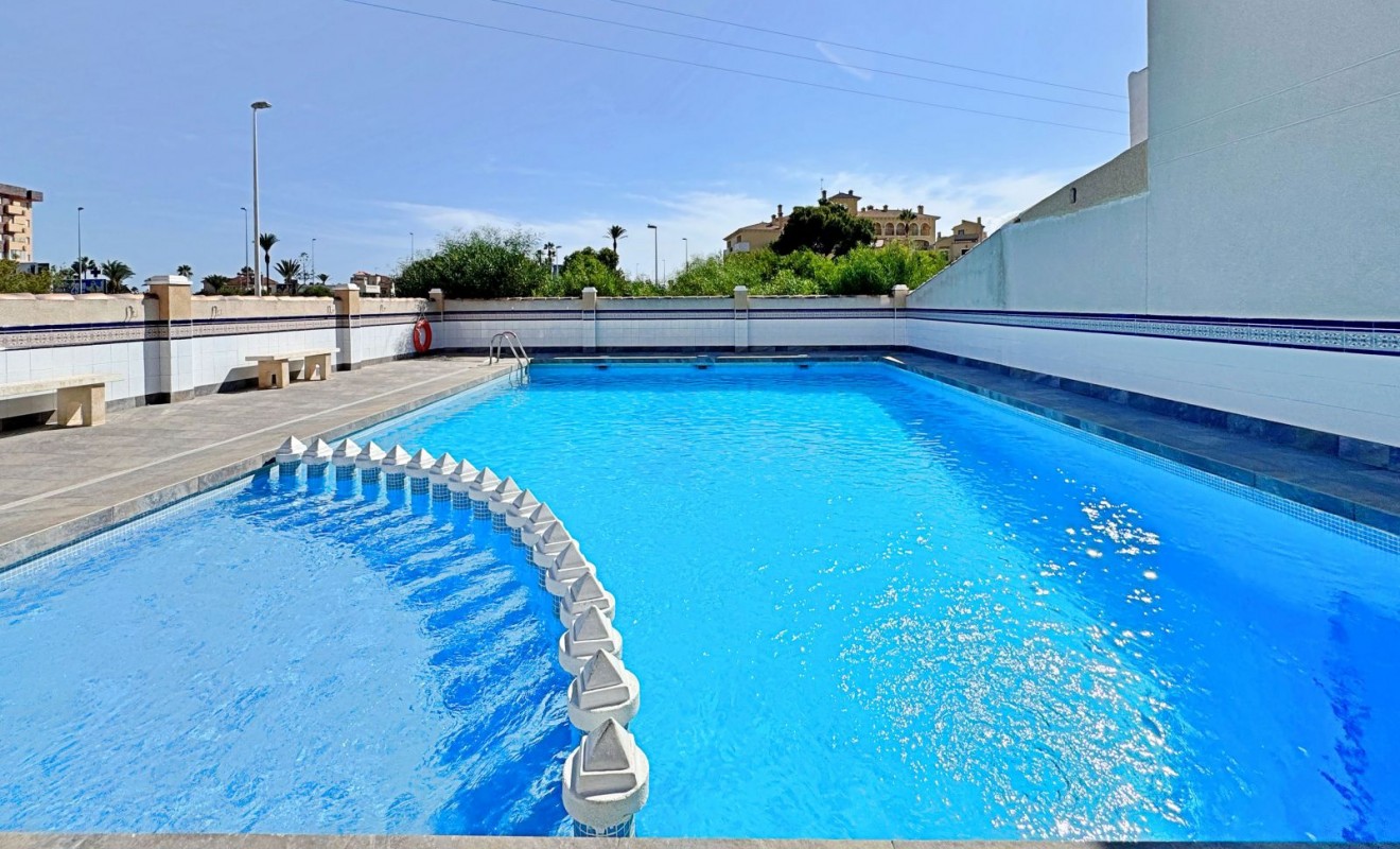 Sale - Apartment - Orihuela Costa - La Zenia
