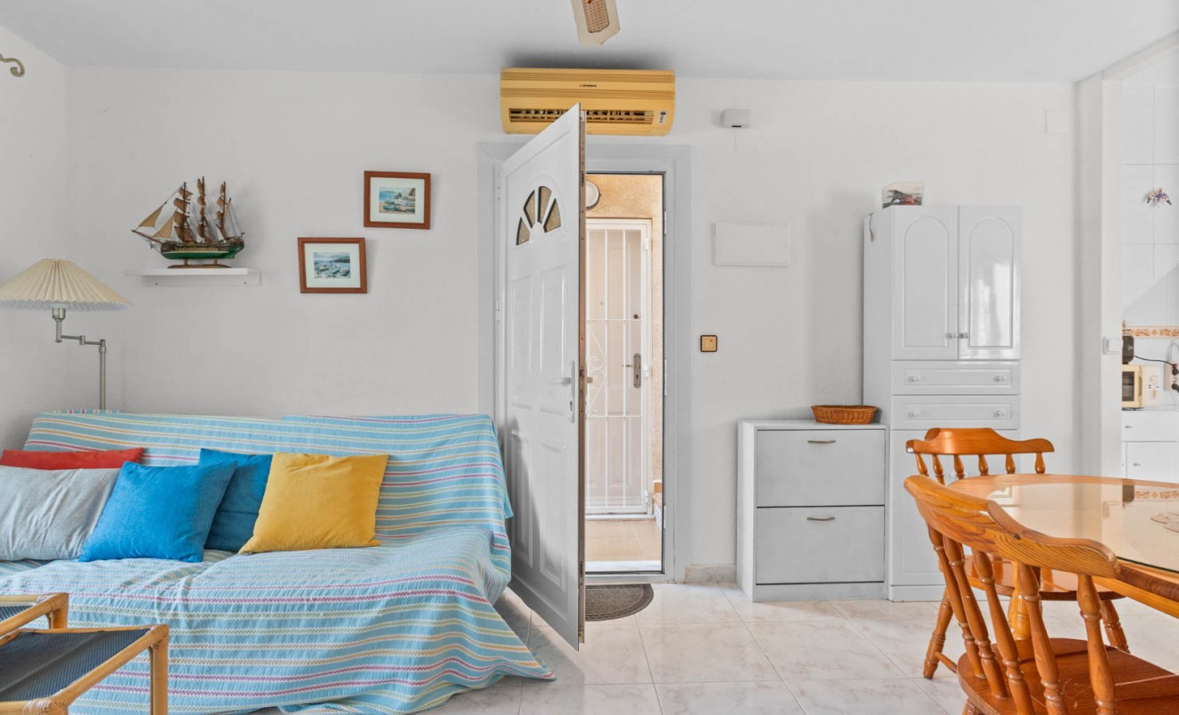 Sale - Bungalow - Torrevieja - El chaparral