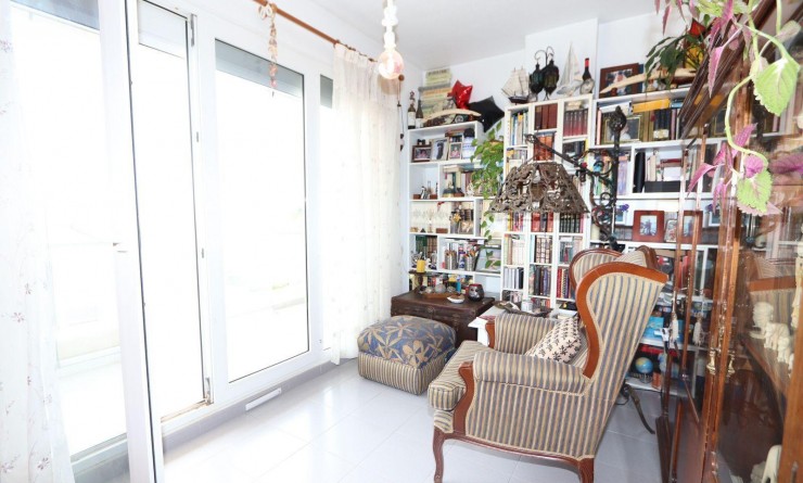 Sale - Apartamento - Torrevieja - Playa Flamenca