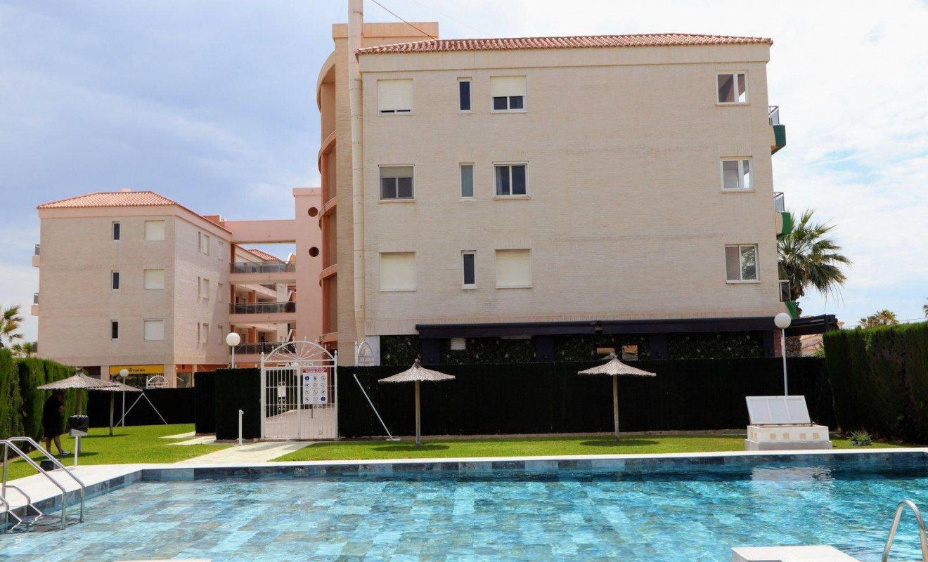 Sale - Apartamento - Torrevieja - Playa Flamenca