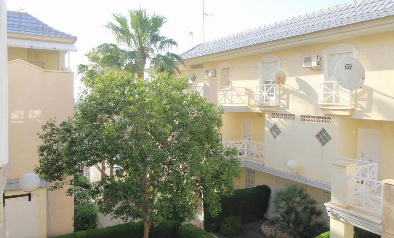 Sale - Apartamento - Torrevieja - La veleta