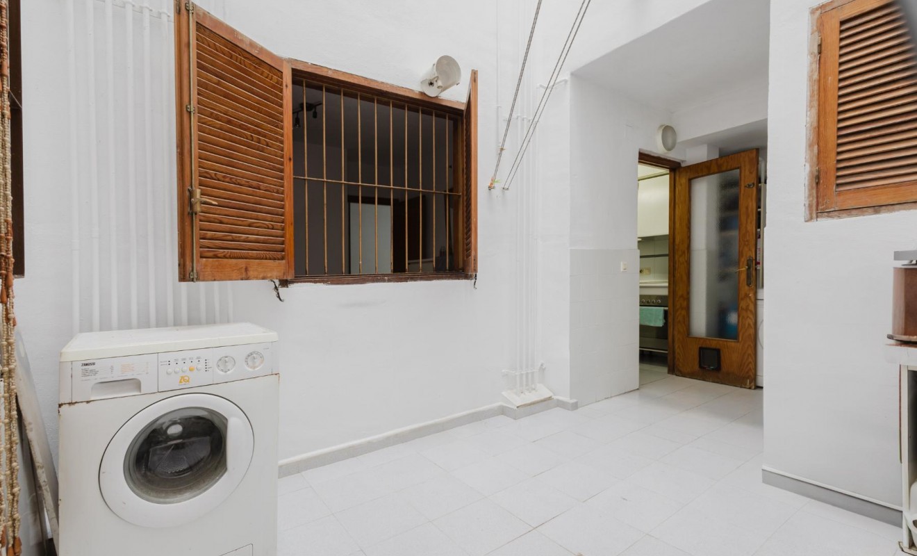 Sale - Apartamento - Torrevieja - Playa de La Acequion