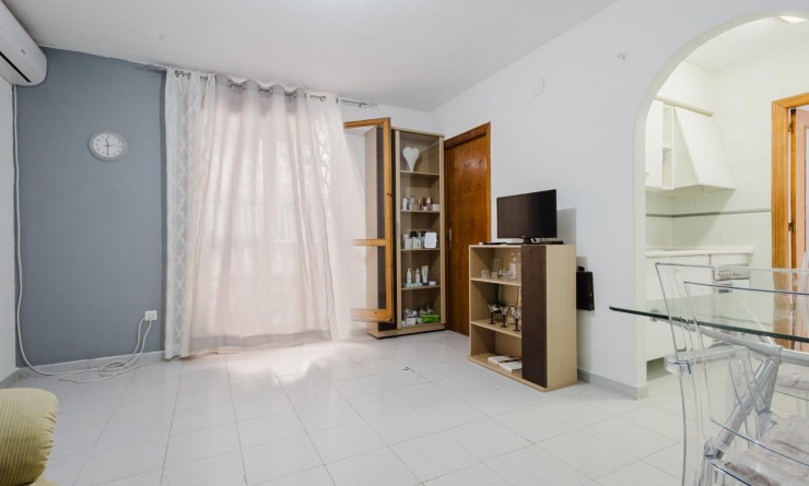 Sale - Apartamento - Torrevieja - Playa de La Acequion