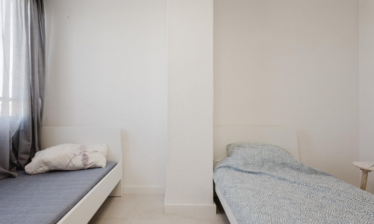 Sale - Apartamento - Torrevieja - Playa del Acequión