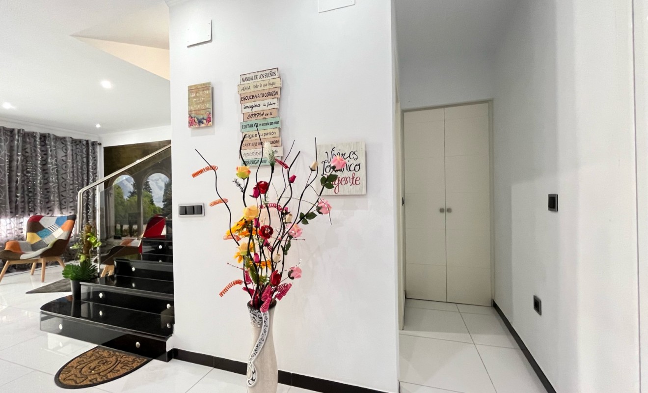 Sale - Casa - Rafelcofer - Centro