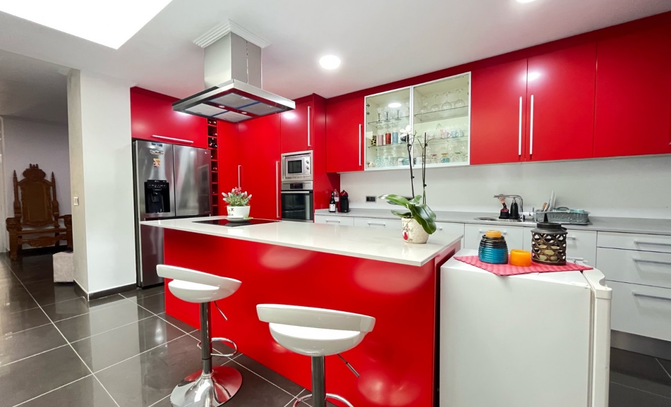 Sale - Casa - Rafelcofer - Centro