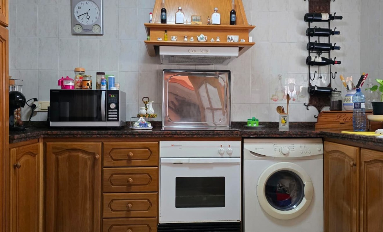 Wederverkoop - Apartment / flat - La Font d'en Carròs - Centro