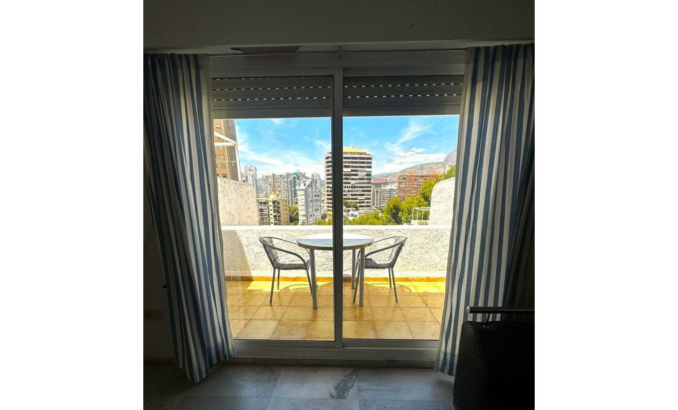 Wederverkoop - Apartment / flat - Benidorm - Zona de Poniente