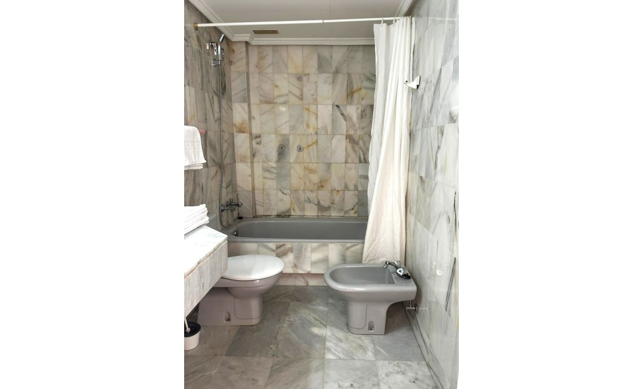 Wederverkoop - Apartment / flat - Benidorm - Zona de Poniente