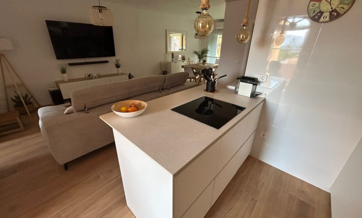 Wederverkoop - Apartment / flat - Albir - center