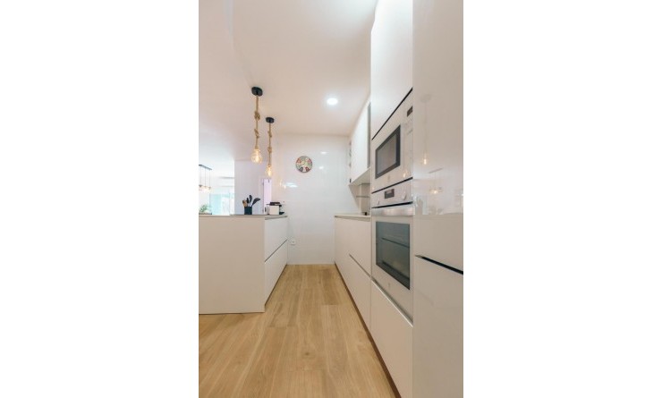 Wederverkoop - Apartment / flat - Albir - center