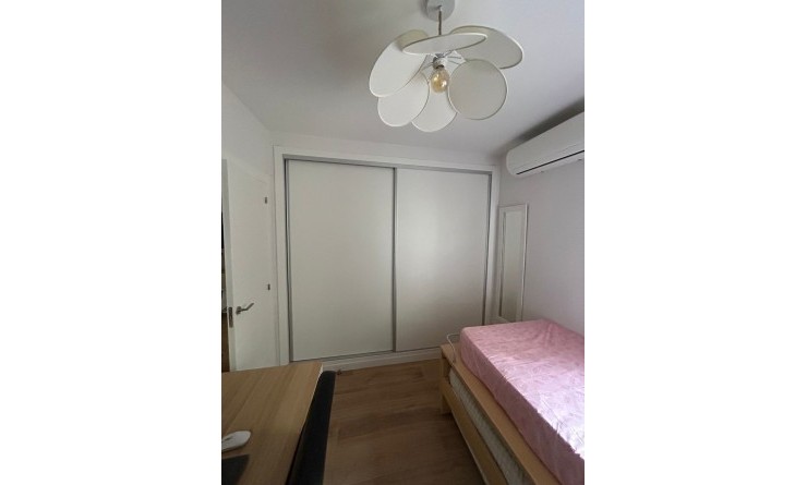 Wederverkoop - Apartment / flat - Albir - center