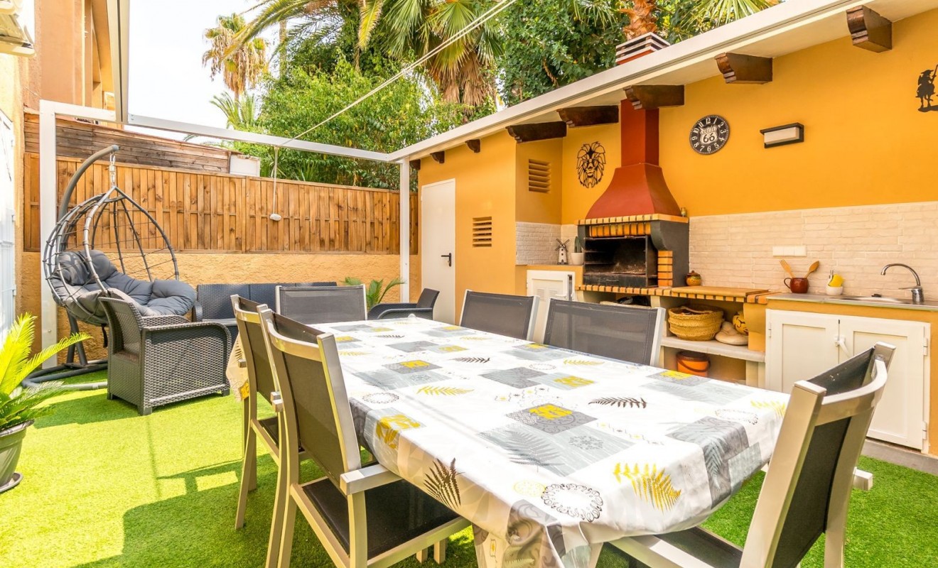 Wederverkoop - Apartment / flat - Albir - center