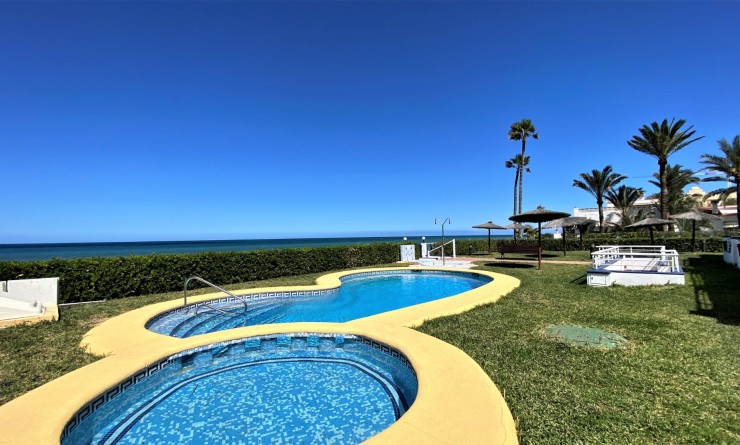 Sale - Apartment / flat - Denia - Les Marines - Las Marinas