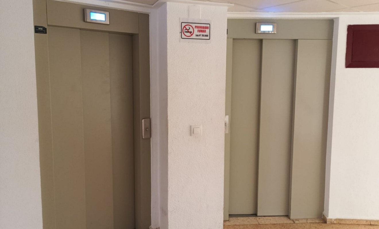 Wederverkoop - Apartment / flat - Denia - Center