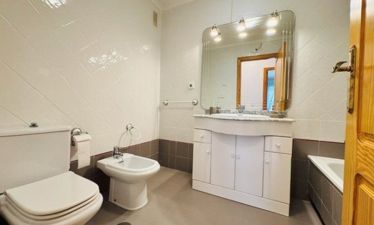 Wederverkoop - Apartment / flat - Torrevieja - Torrelamata - La Mata