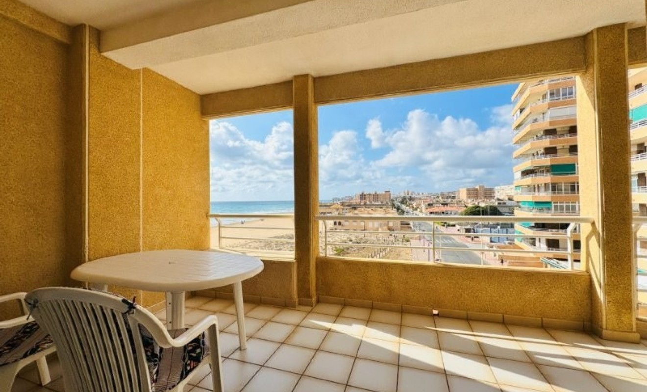 Wederverkoop - Apartment / flat - Torrevieja - Torrelamata - La Mata